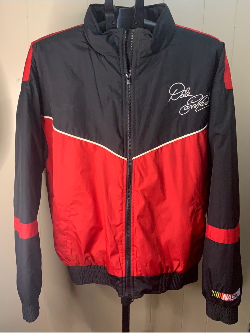 Chase Authentics Dale Earnhardt 03 Red and Black Colorblock Zip-Up Jacket L